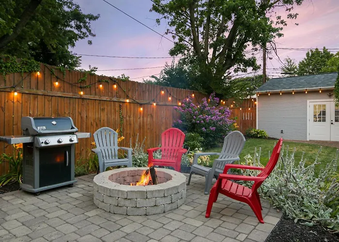 Holiday home Charming With Garage, Hot Tub & Garden! Near Osu & Short North