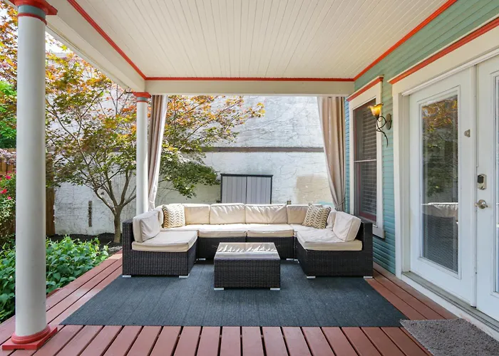 Charming With Garage, Hot Tub & Garden! Near Osu & Short North Holiday home *