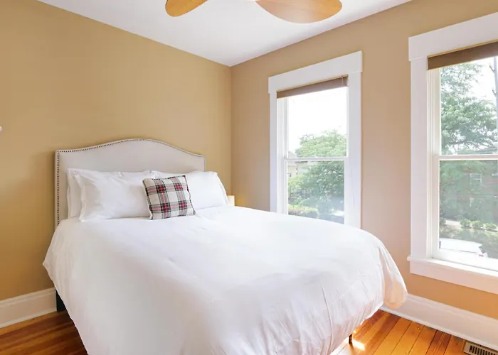 Charming With Garage, Hot Tub & Garden! Near Osu & Short North Holiday home *