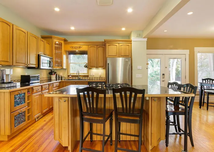 Charming With Garage, Hot Tub & Garden! Near Osu & Short North